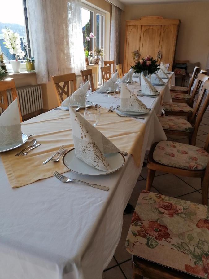 Hôtel Wein Und Gastehaus Marlene Pohl à Kinheim Extérieur photo