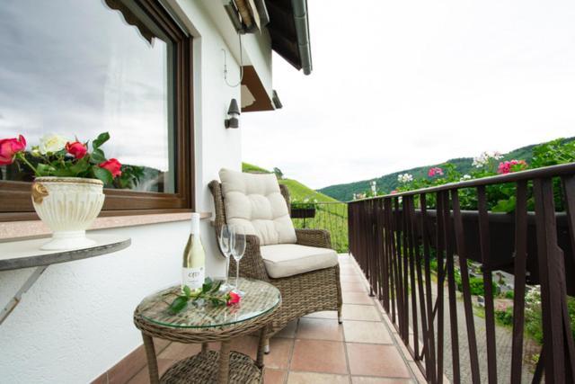 Hôtel Wein Und Gastehaus Marlene Pohl à Kinheim Extérieur photo